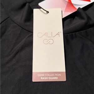 Alia Black Rash Guard